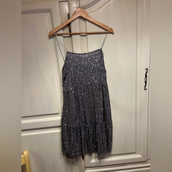 Zara mini dress - Picture 1 of 6